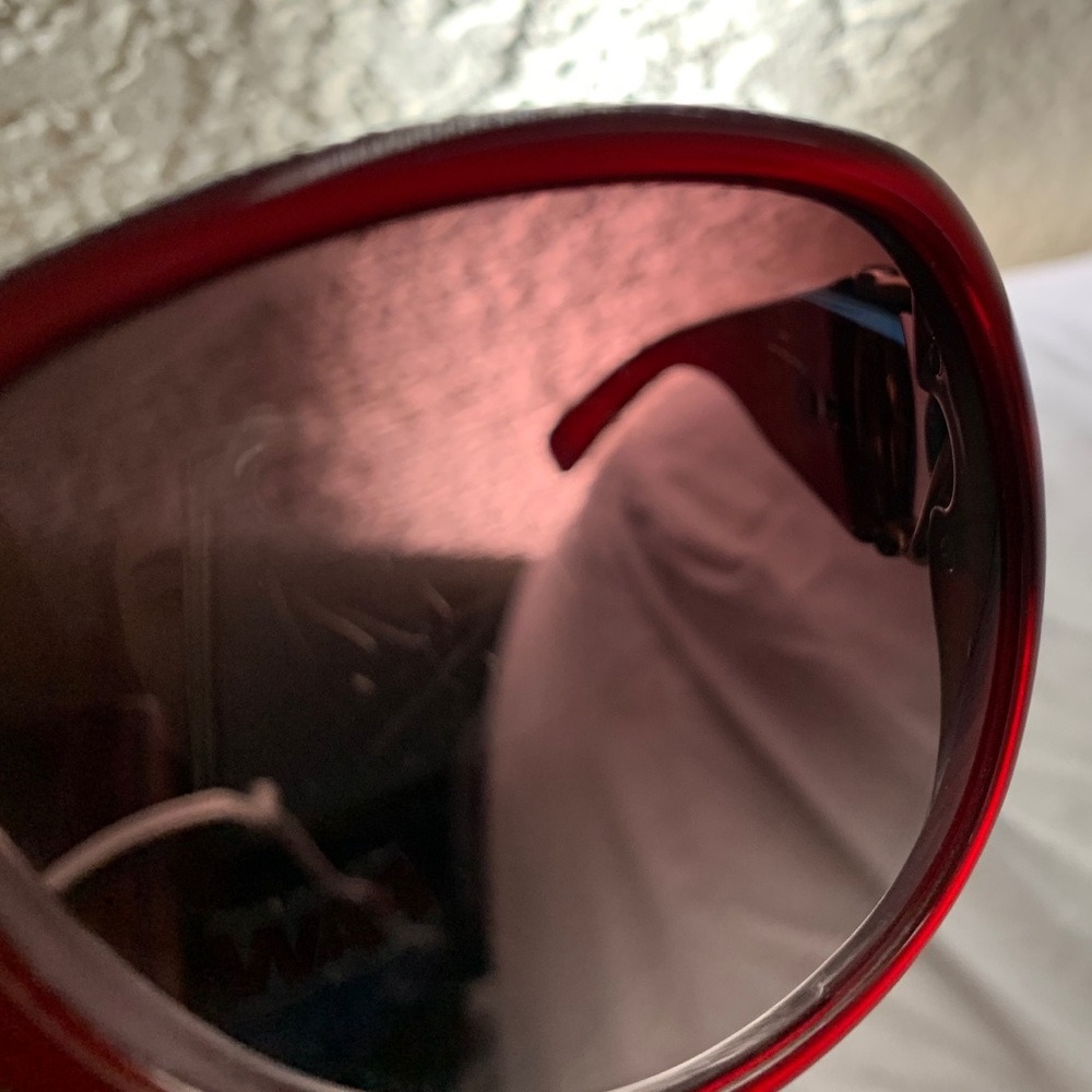 Authentic GUCCI oversized red sunglasses - Picture 7 of 7